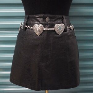 NEW! Silver Heart Chain Belt